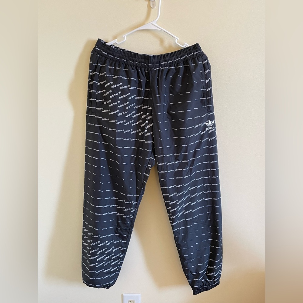 Lightweight Adidas Netted Tracksuit Pants Medium